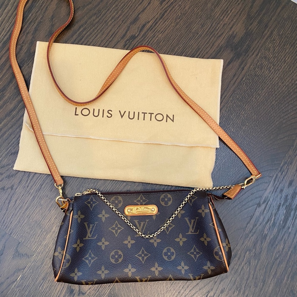 Louis Vuitton crossbody 100% genuine authentic